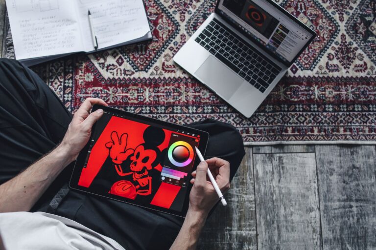 How Much Does a Graphic Designer Earn Per Month? A Complete Salary Guide (2026)