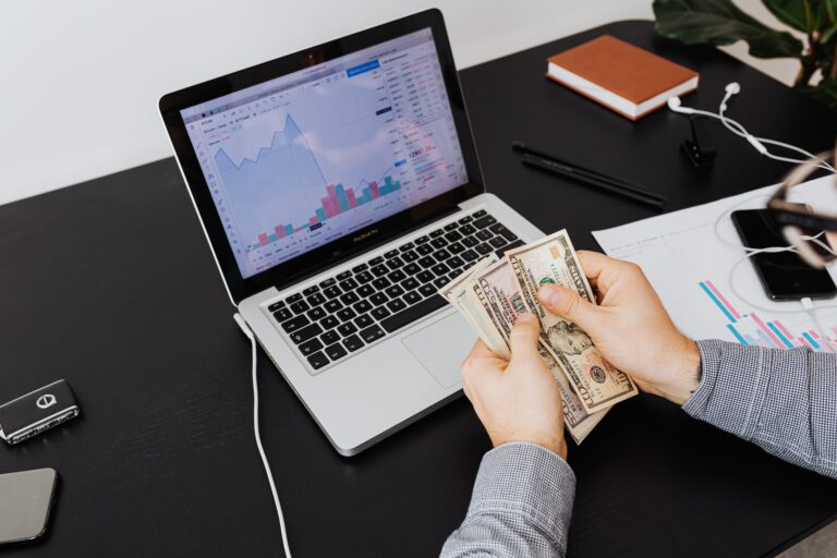15 Digital Products That Can Make You $100 a Day in 2026